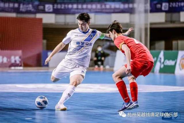 李梦：世界是美好的丑陋的只有人性 沉默是因为不在乎